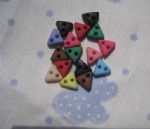 mini triangle buttons for sewing craft