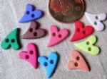 plastic fancy forvest heart buttons