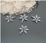 Snowflake qntique charms metal for Christmas decorating embellishments